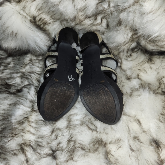 Black, metallic platform high heels - Picture 3 of 4